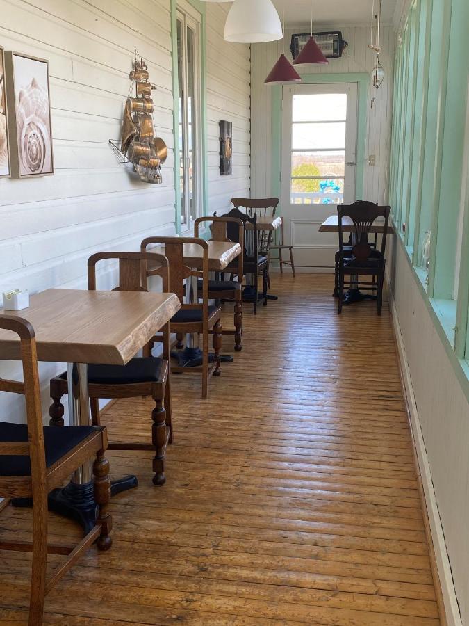 Auberge Presbytere Mont Lac-Vert Hebertville Bagian luar foto