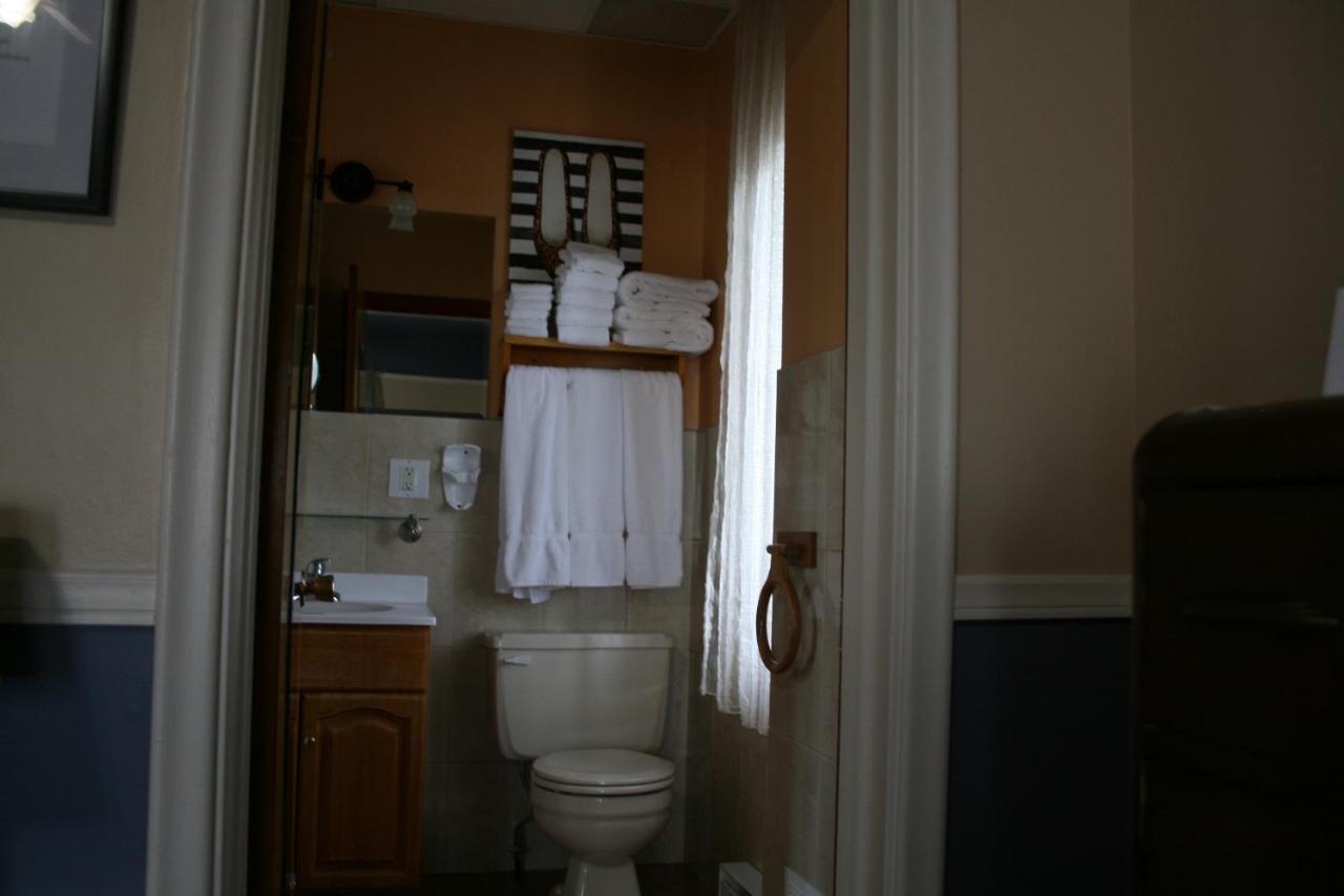 Auberge Presbytere Mont Lac-Vert Hebertville Bagian luar foto