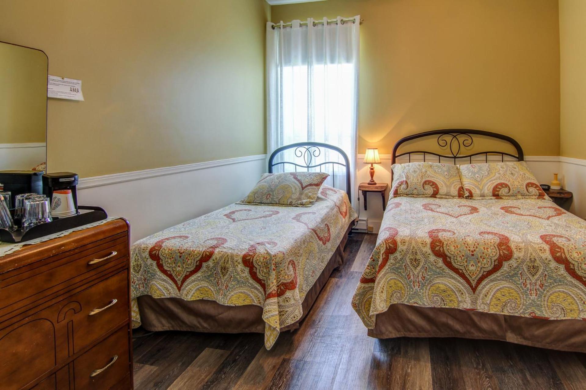 Auberge Presbytere Mont Lac-Vert Hebertville Bagian luar foto